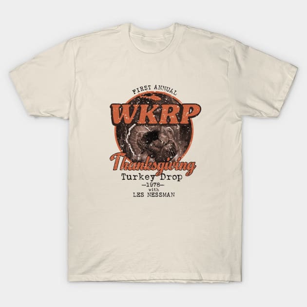 WKRP Turkey Drop with Les Nessman (Rough) T-Shirt by DavidLoblaw